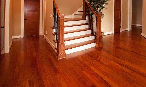 Sàn gỗ tự nhiên mang lại vẻ đẹp sang trọng cho ngôi nhà