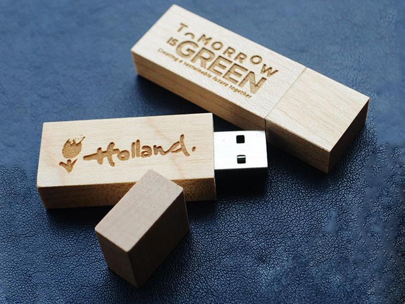 chat-lieu-usb-qua-tang-rat-da-dang
