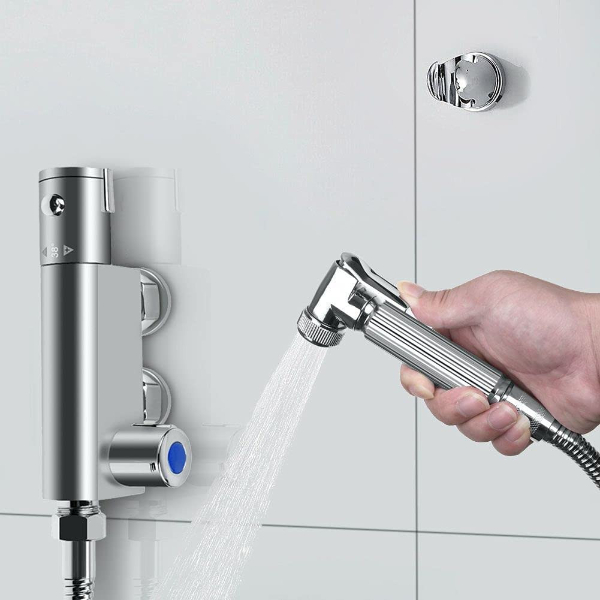 Hướng dẫn sử dụng và bảo quản vòi xịt vệ sinh Inax