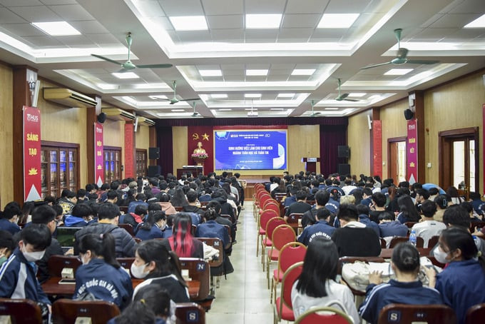 Các trường đại học có mức điểm thấp là cơ hội cho mọi học sinh
