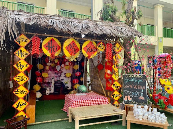 5+ ý tưởng trang trí gian hàng hội chợ xuân ấn tượng nhất