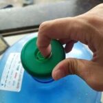 Cách mở nắp bình nước 20L đơn giản và nhanh chóng