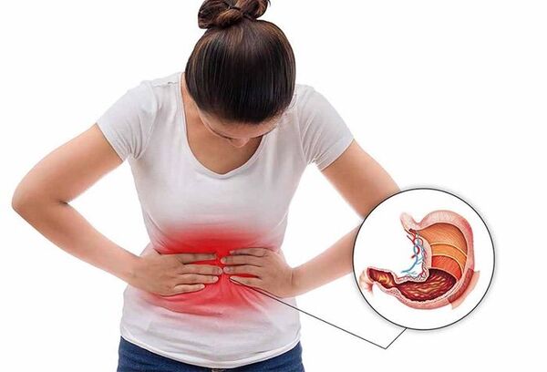 Đau dạ dày uống nước khoáng nào?