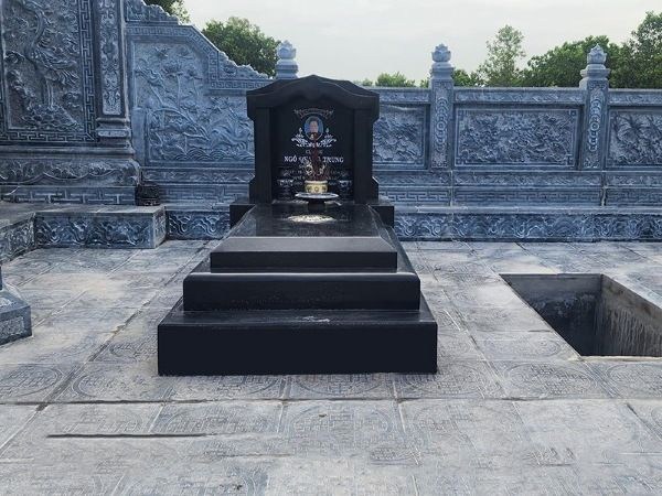 Mẫu Mộ Đá Nguyên Khối