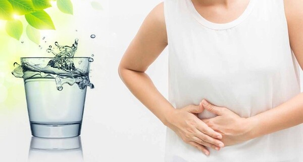 Người bị sỏi thận có nên uống nước khoáng