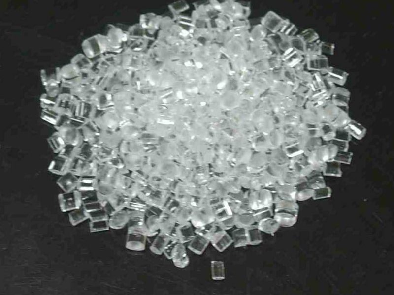Tổng quan về hạt nhựa acrylic xuyên sáng và ứng dụng trong công nghiệp