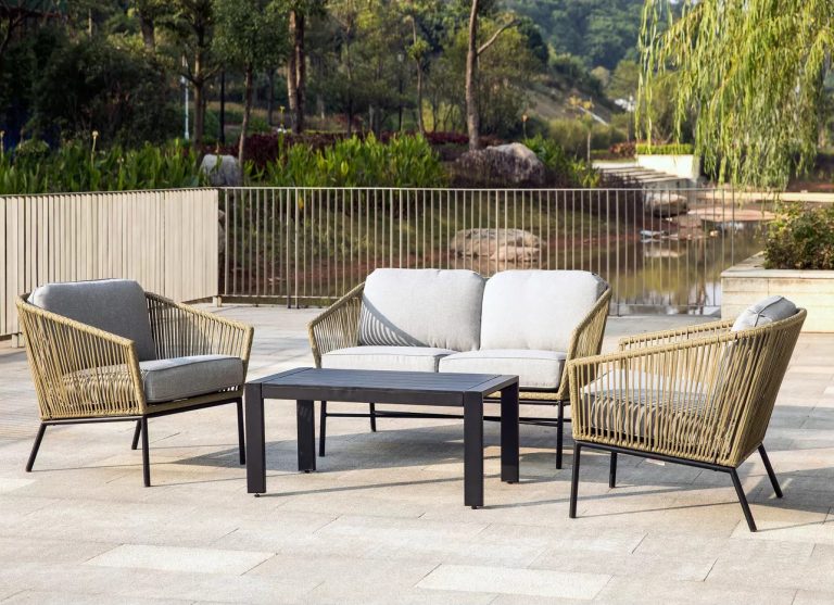 Các loại bàn ghế gỗ phổ biến