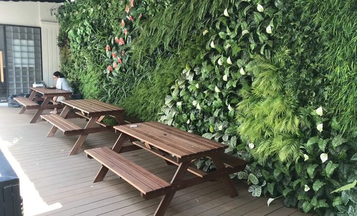 Bộ bàn ghế quán cafe giá rẻ có thiết kế đẹp mắt.