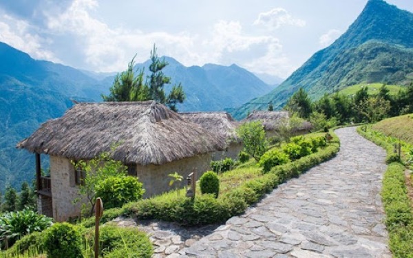 Miền cao Sapa, Mộc Châu (miền Bắc) hướng về bản thân.