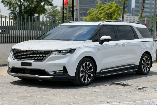 Thuê xe tự lái