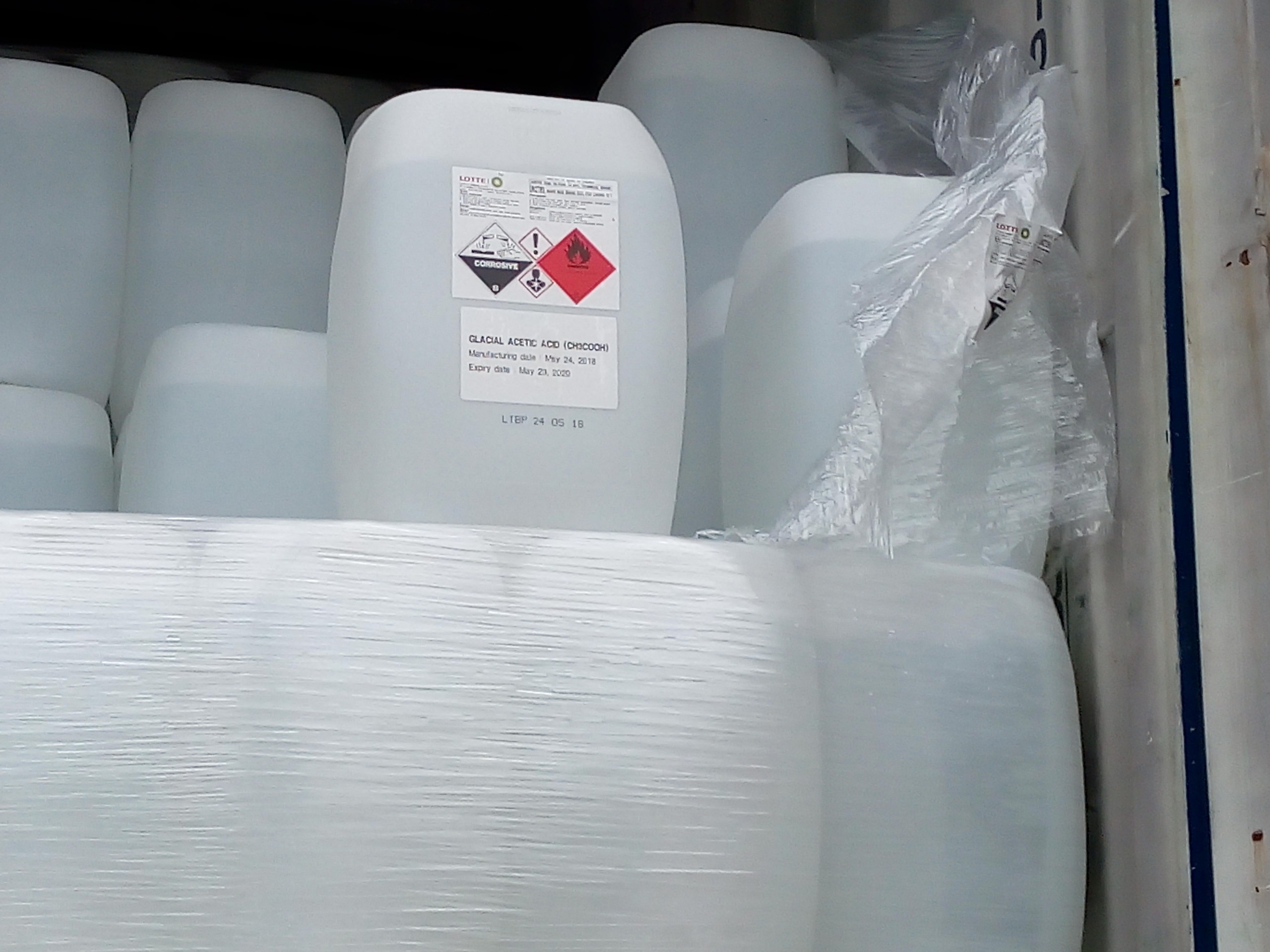 Lợi ích khi sử dụng hóa chất công nghiệp