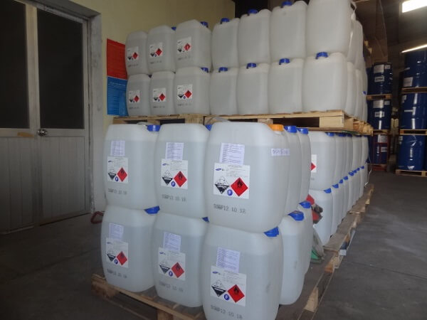 Lưu ý khi sử dụng axit axetic