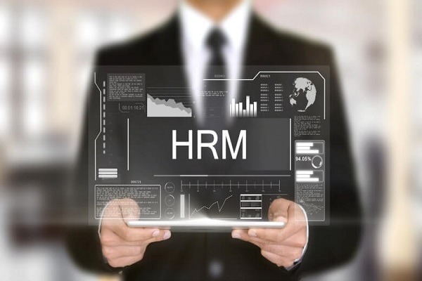 Nhận thức về vai trò lãnh đạo và quản lý con người