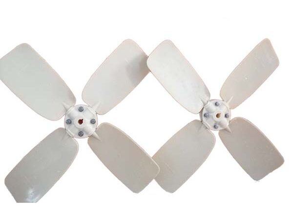 canh-quat-thap-giai-nhiet​-1