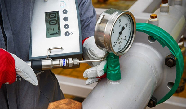 Kiểm tra bằng tracer gas – Helium hoặc SF₆