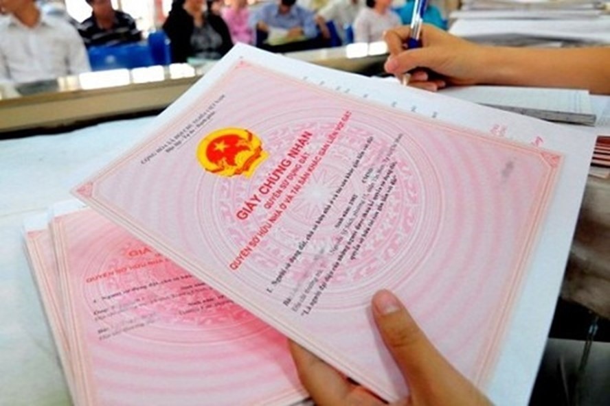 Kiểm tra giấy tờ nhà đất trước giao dịch