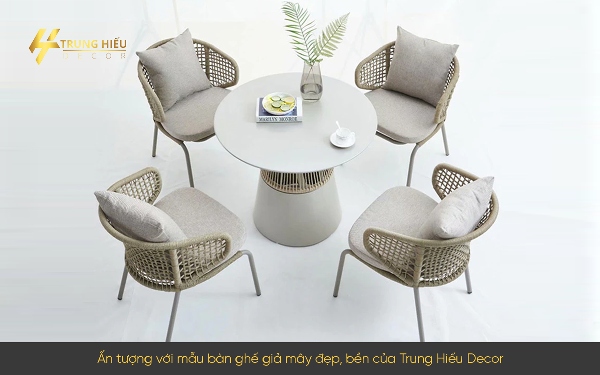 Mẫu bàn ghế mây nhựa dùng để tiếp khách